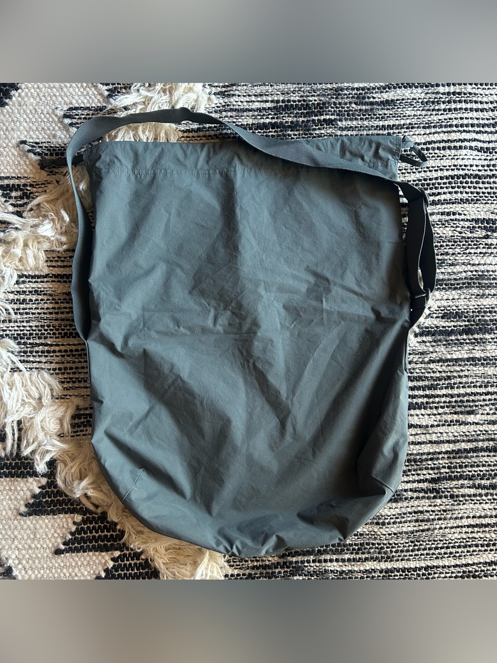 Uniqlo Large Drawstring Shoulder Bag